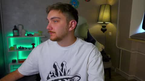 Snapshot of aalexxxxxx chatting on February 2025 07:18:02 AM Alex online show from February 2025 07:18:02 AM