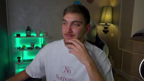 Snapshot of aalexxxxxx chatting on February 2025 09:11:02 PM Alex online show from February 2025 09:11:02 PM