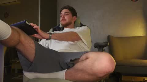 Snapshot of aalexxxxxx chatting on October 2025 09:05:02 PM Alex online show from October 2025 09:05:02 PM