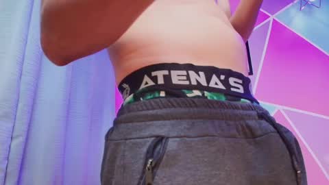 Aaron y Antonella online show from April 2026 08:44:01 PM