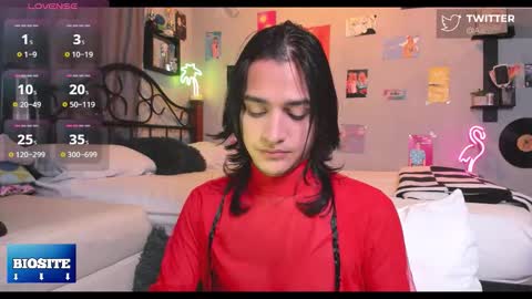 Aaron  online show from November 2025 10:34:02 PM