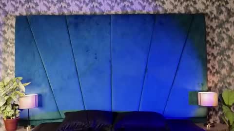 Aaron Ezequiel online show from October 2025 10:43:02 PM