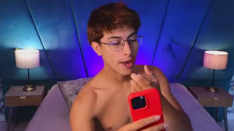 Aaron Ezequiel online show from July 2026 01:07:01 PM
