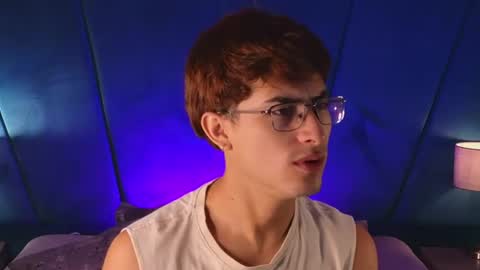 Aaron Ezequiel online show from July 2026 12:09:01 PM