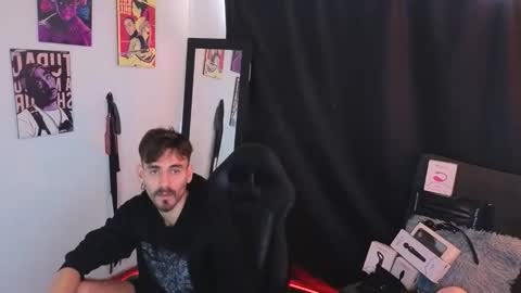 aaron_malikk online show from April 2026 03:32:01 PM