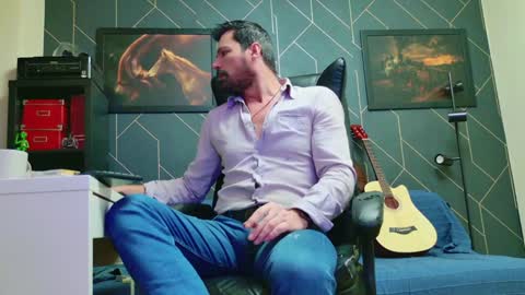 Aaron online show from January 2025 05:48:02 AM