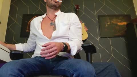 Aaron online show from April 2026 07:00:01 PM