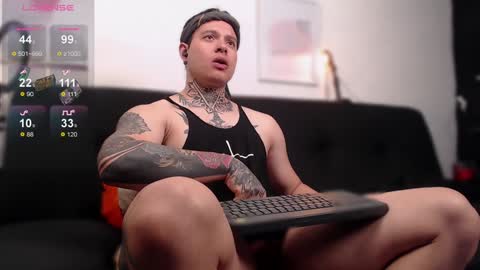 Snapshot of aaronsmith2_ chatting on January 2025 01:15:01 AM aaronsmith2_ online show from January 2025 01:15:01 AM