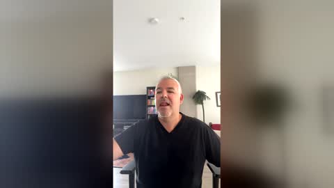 Snapshot of aarosteev chatting on May 2026 01:42:02 PM Jason online show from May 2026 01:42:02 PM