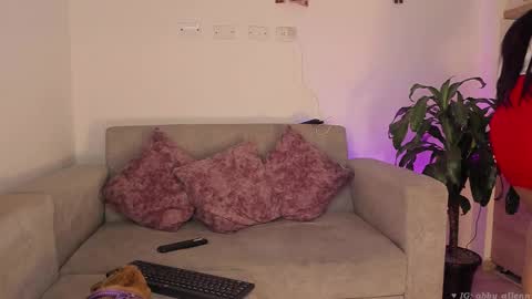 Abbey  IG abby allenn  04 December Online at  I will be on vacation dont forget me  See you soon   online show from February 2025 11:31:01 PM