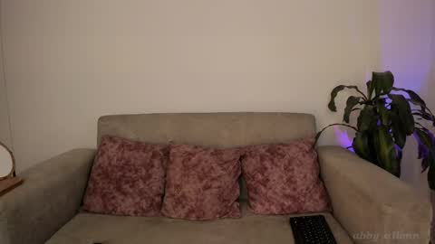 Abbey  IG abby allenn  04 December Online at  I will be on vacation dont forget me  See you soon   online show from September 2025 12:43:02 AM