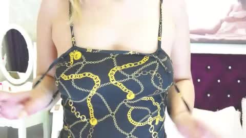 Abbey online show from April 2026 06:20:01 PM