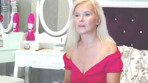 Snapshot of abbeymarley chatting on July 2026 07:27:02 PM Abbey online show from July 2026 07:27:02 PM