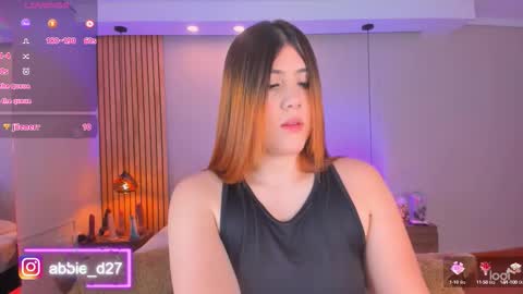 Abbie Edmond  online show from October 2025 04:18:02 AM