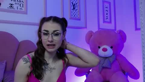 Snapshot of abby__white chatting on February 2025 08:19:01 PM Abby online show from February 2025 08:19:01 PM