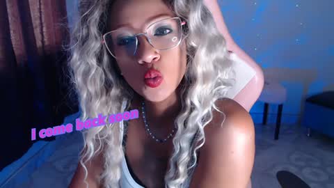 Snapshot of abby_liu chatting on January 2025 08:32:01 PM May Imstagram online show from January 2025 08:32:01 PM