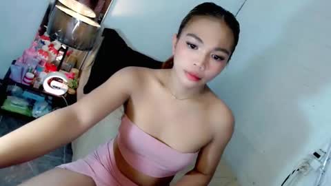 Snapshot of abby_luxpinay chatting on October 2025 08:40:01 AM abby_luxpinay online show from October 2025 08:40:01 AM