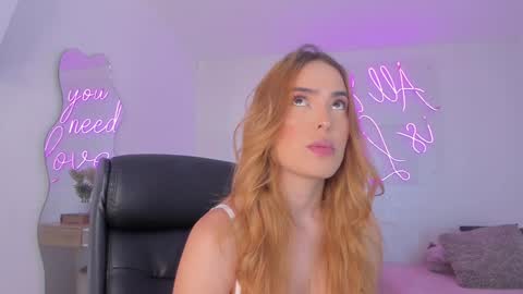 Snapshot of abby_me chatting on January 2025 11:43:02 AM A B B Y online show from January 2025 11:43:02 AM