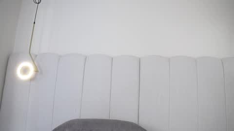 Snapshot of abby_me chatting on September 2025 12:05:02 PM A B B Y online show from September 2025 12:05:02 PM