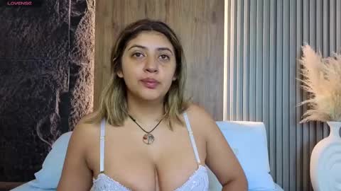 Snapshot of abby_millerr_ chatting on October 2025 12:22:02 PM Abbygail online show from October 2025 12:22:02 PM