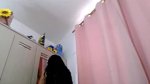 abby_moss_2 online show from June 2026 02:33:01 PM