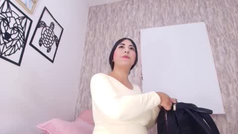 Abby online show from November 2025 07:13:02 PM