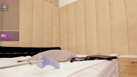 abby_swett1 online show from November 2025 03:12:01 PM