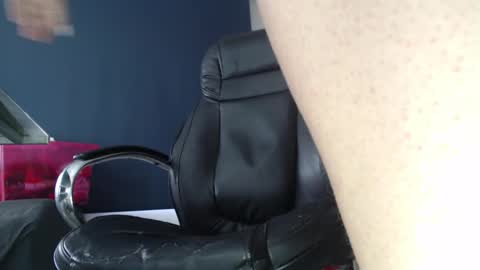 Snapshot of abby_taylorr_ chatting on September 2025 01:22:02 PM Vannesa online show from September 2025 01:22:02 PM