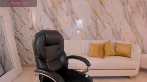 Snapshot of abbydalton chatting on February 2025 01:51:02 PM Abby Dalton online show from February 2025 01:51:02 PM