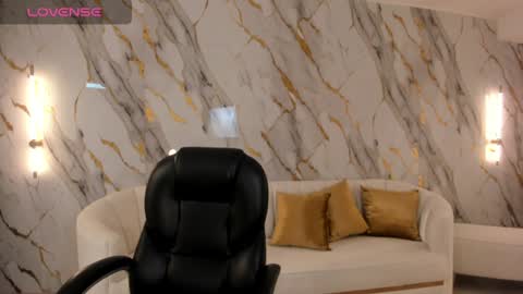 Snapshot of abbydalton chatting on February 2025 10:46:01 AM Abby Dalton online show from February 2025 10:46:01 AM