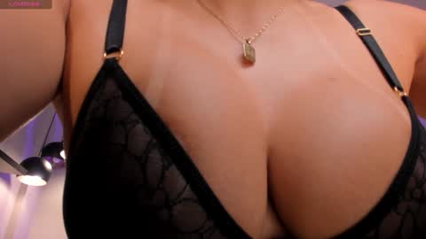 Snapshot of abbydalton chatting on February 2025 01:05:02 AM Abby Dalton online show from February 2025 01:05:02 AM