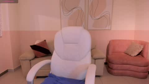 Snapshot of abbydalton chatting on February 2025 08:33:02 AM Abby Dalton online show from February 2025 08:33:02 AM