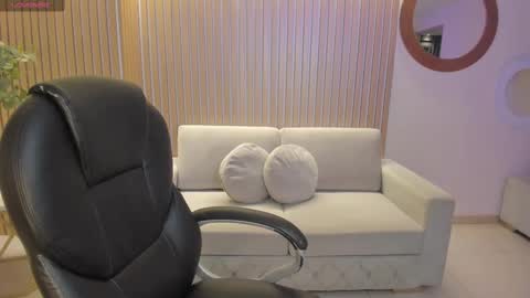 Snapshot of abbydalton chatting on February 2025 12:13:02 PM Abby Dalton online show from February 2025 12:13:02 PM