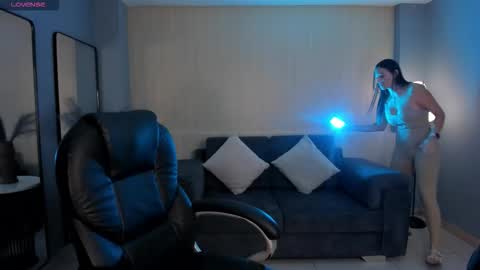 Snapshot of abbydalton chatting on September 2025 05:36:02 PM Abby Dalton online show from September 2025 05:36:02 PM