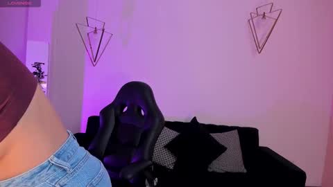 Snapshot of abbydalton chatting on October 2025 05:56:02 PM Abby Dalton online show from October 2025 05:56:02 PM