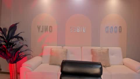 Snapshot of abbydalton chatting on October 2025 05:46:02 PM Abby Dalton online show from October 2025 05:46:02 PM