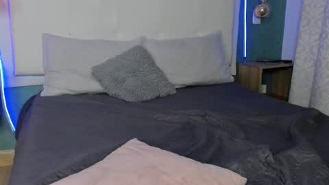 Abby Dixon  online show from February 2025 03:29:02 AM