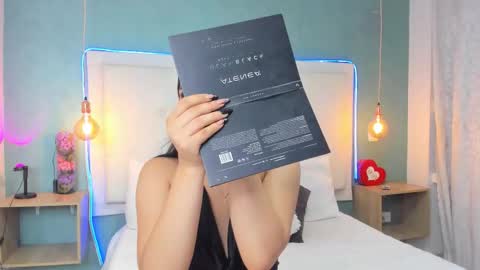 Abby Dixon  online show from December 2025 02:12:02 PM