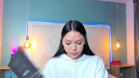 Abby Dixon  online show from March 2026 12:12:01 PM