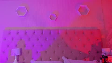 ABBY online show from December 2025 11:01:02 PM