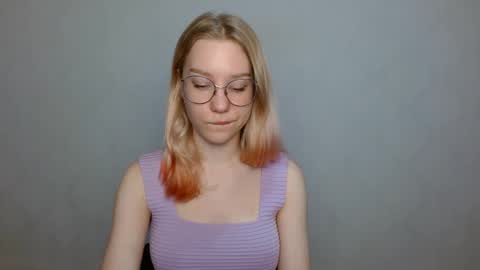 Abby Lovense is active online show from January 2025 08:18:02 AM