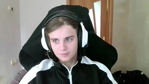 abbysal_blade online show from October 2025 08:00:01 AM