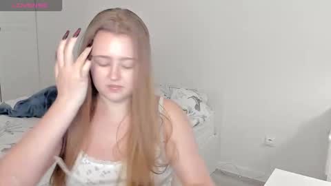 Abby    Stream at Sat  Sun  Mon  Fri online show from December 2025 03:19:02 PM