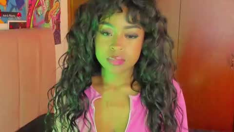 Simone    may online show from January 2025 01:31:02 AM