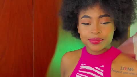 Simone    may online show from March 2025 05:50:02 PM