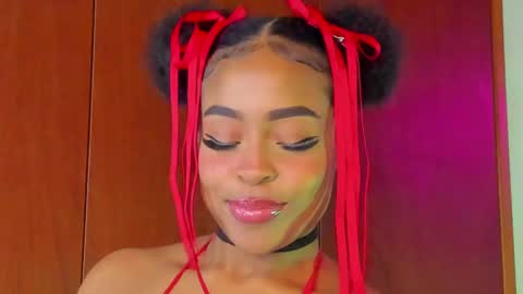 Simone    may online show from March 2025 11:56:02 PM