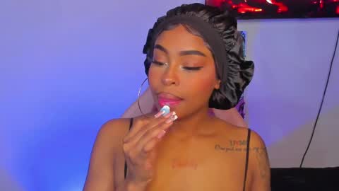 Simone    may online show from March 2025 08:51:02 AM