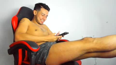 Independence model AbelAsburgo online show from July 2026 11:06:02 PM