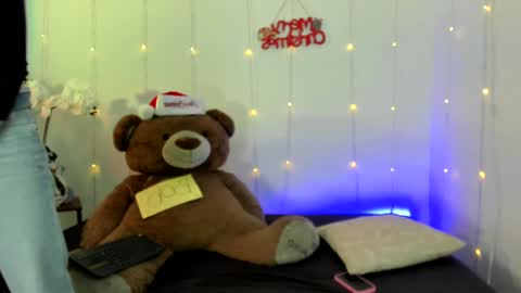  Abella and Kendra  online show from December 2024 07:17:01 PM