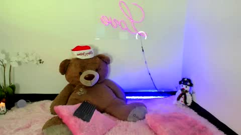  Abella and Kendra  online show from December 2024 08:04:02 PM